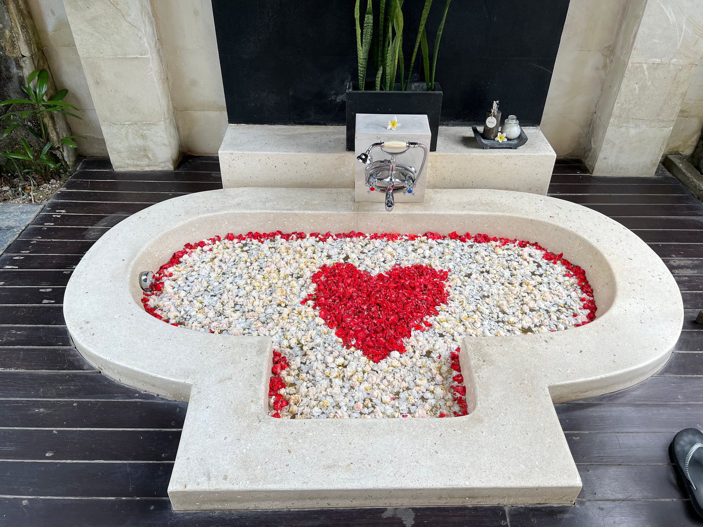A honeymoon welcome in flower petals.