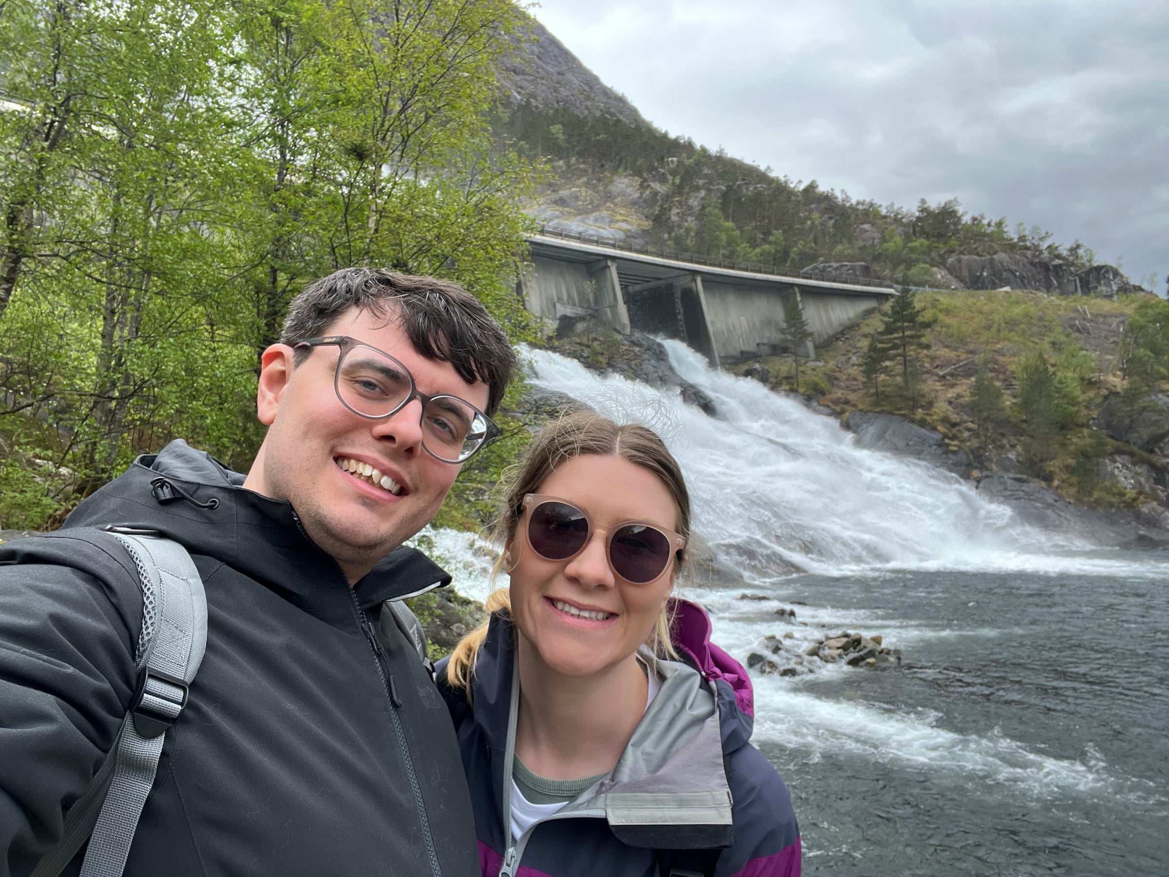Together at Langfoss waterfall.