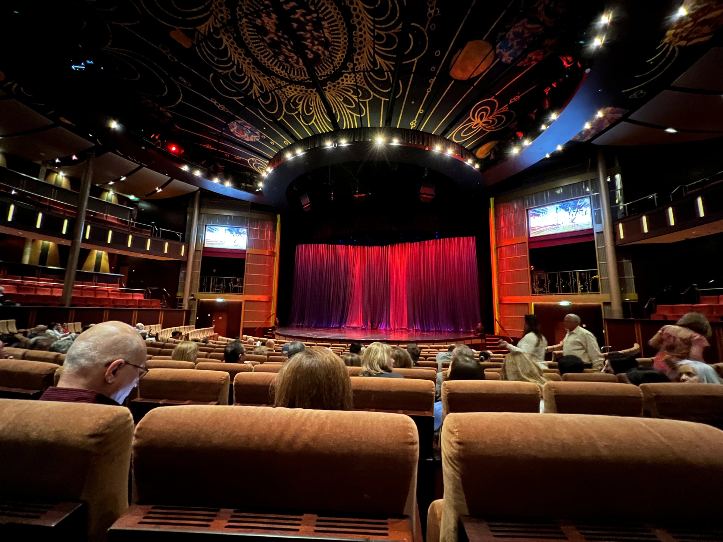 The theatre, ready for the evening show.
